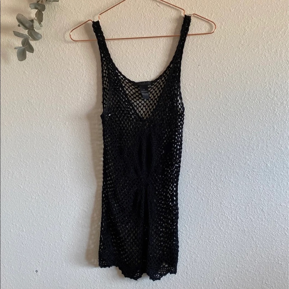 🎀 3 for $50 |  Crochet Top w/ Scalloped Bottom